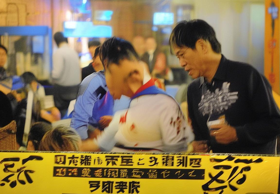 莱昂·格雷茨卡：从青涩少年到德甲巨星之路(图3)