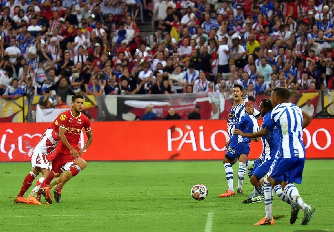 巴西红牛VS圣保罗巅峰对决：赛事亮点解析与回顾